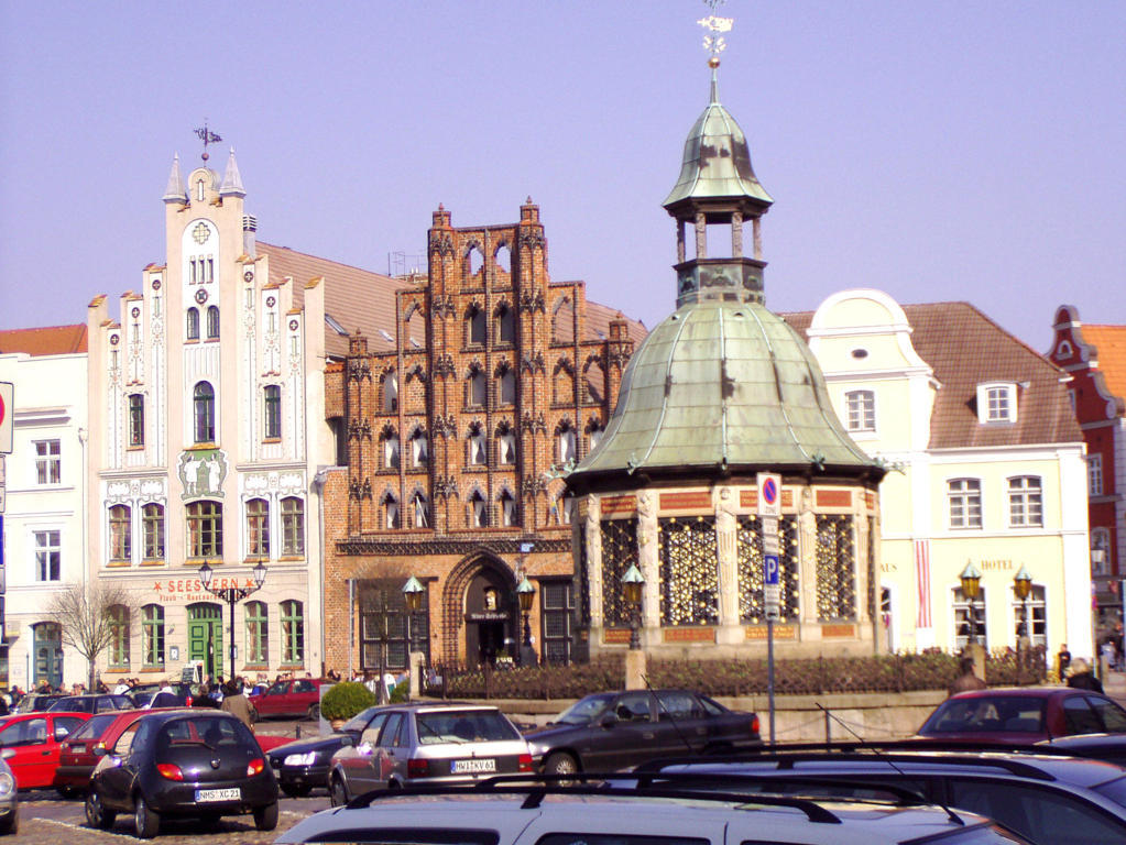 Wasserkunst auf dem Marktplatz in Wismar